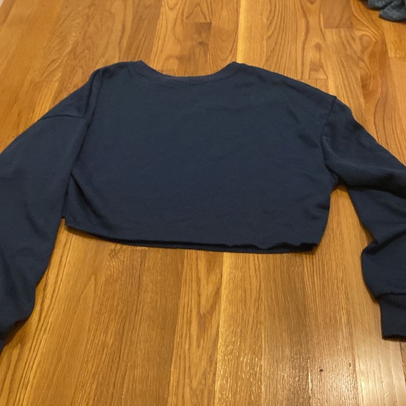 Long sleeve crop top - Picture 2 of 4